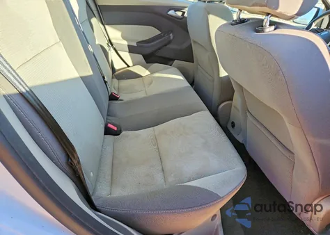 2013 Ford Focus Se z USA, uszkodzony, nr VIN 1FADP3F23DL156213